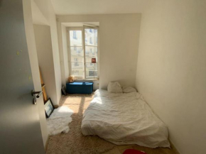Chambre dans une appartement